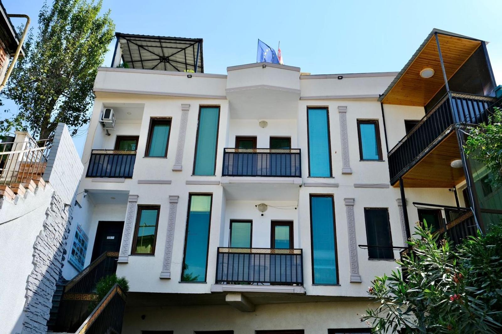 Aisi Kutaisi Hotel Buitenkant foto