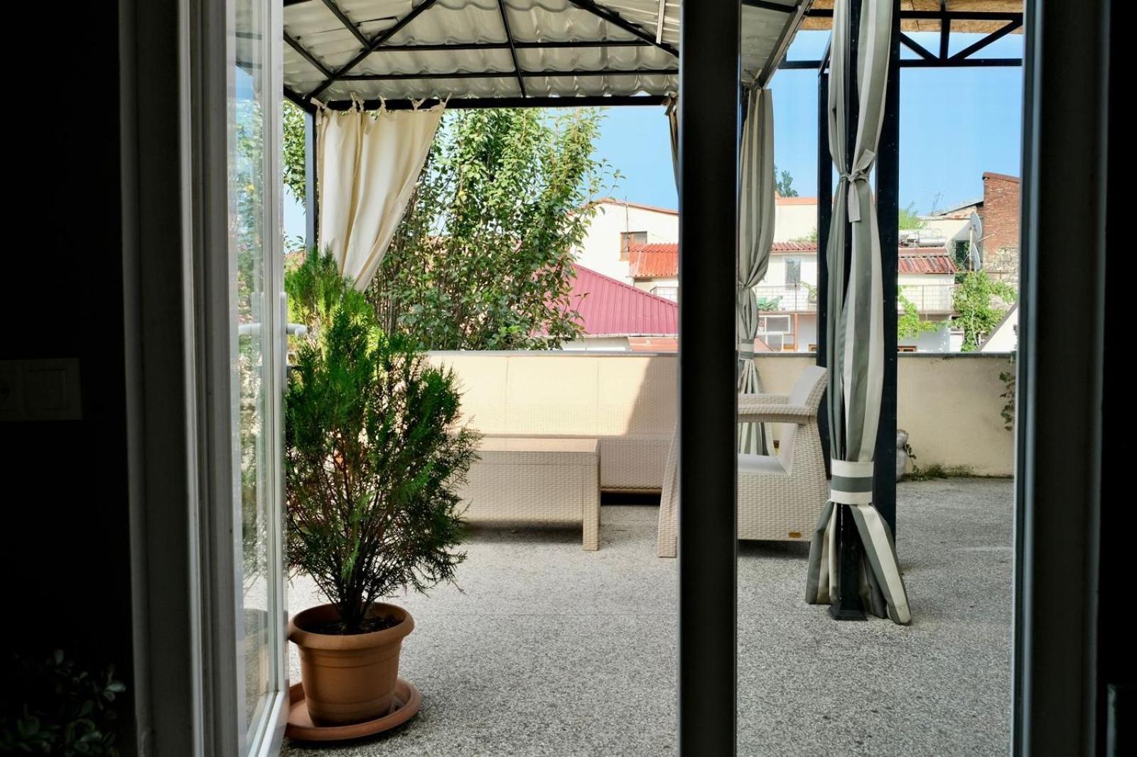 Aisi Kutaisi Hotel Buitenkant foto