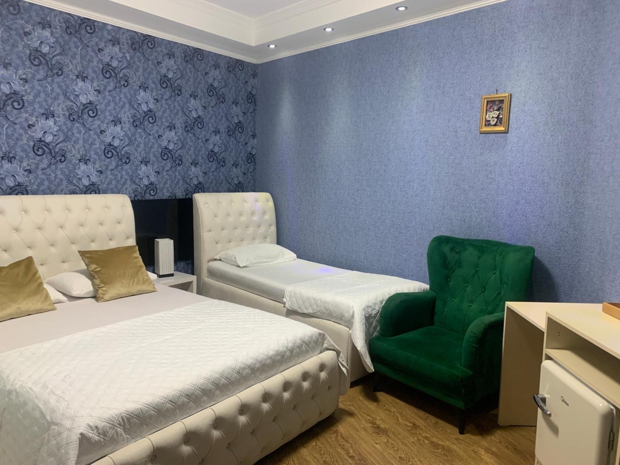 Aisi Kutaisi Hotel Buitenkant foto